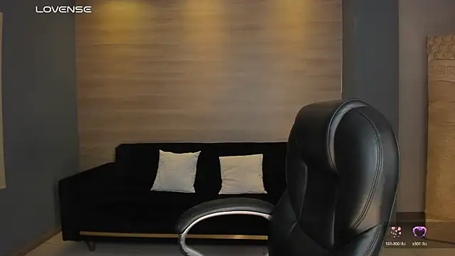 StacyEvansX online show from 02/10/25, 10:09
