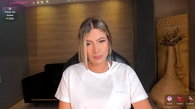 StacyEvansX online show from 03/21/25, 10:28