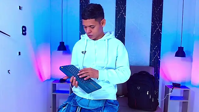 Damar fhelipe online show from 09/28/25, 04:07