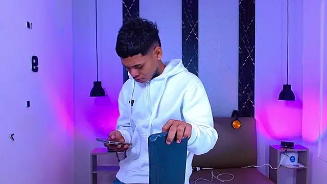 Damar fhelipe online show from 10/12/25, 04:11