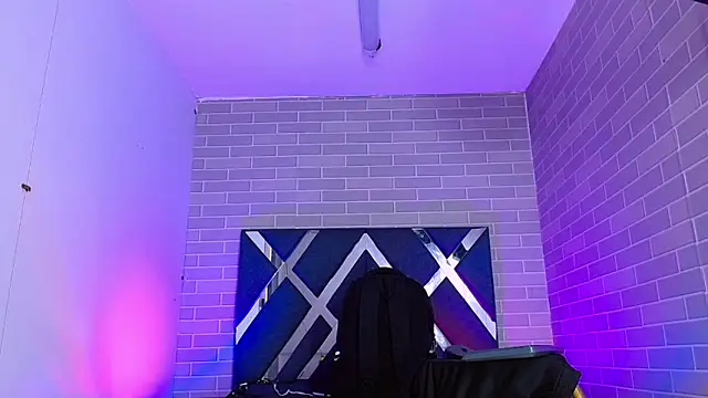 Damar fhelipe online show from 10/25/25, 08:36