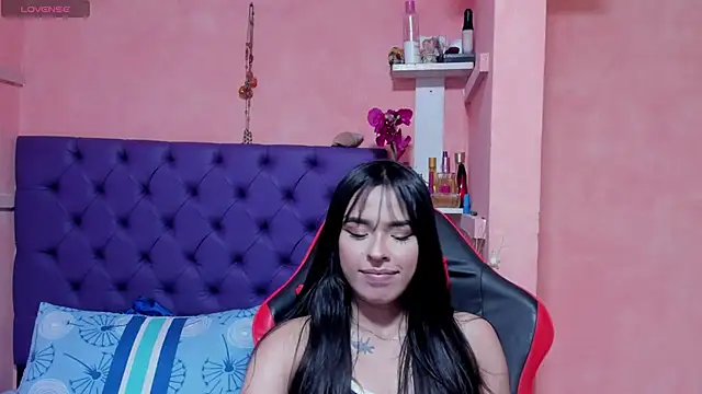 Cloeandtyfanny online show from 12/12/24, 03:32