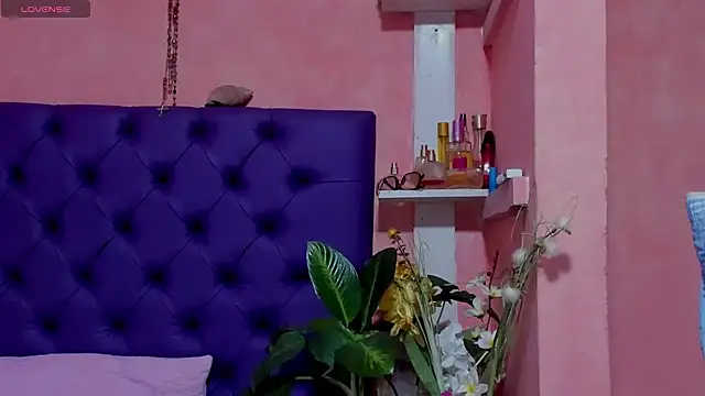 Cloeandtyfanny online show from 01/06/25, 05:08