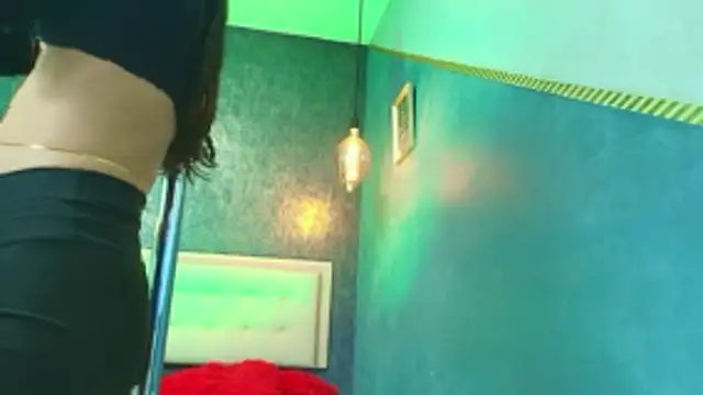 Snapshot of Cloeandtyfanny chatting on 12/02/25, 08:37 Cloeandtyfanny online show from 12/02/25, 08:37