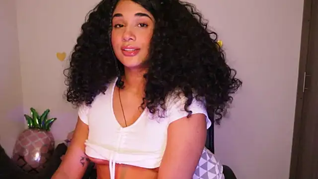 Mysensualbrunette1 online show from 02/04/25, 06:36