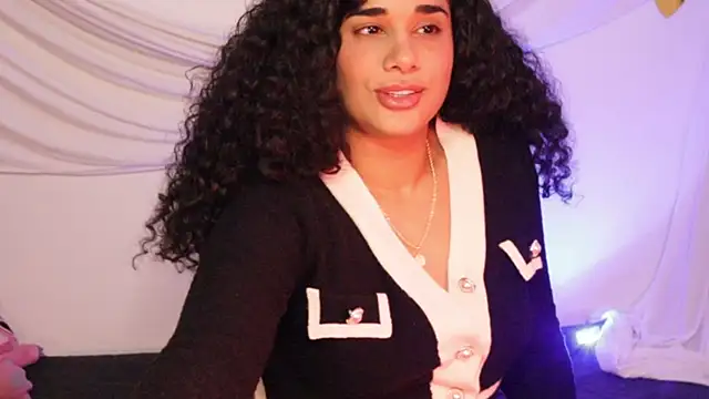 Mysensualbrunette1 online show from 03/01/25, 05:42