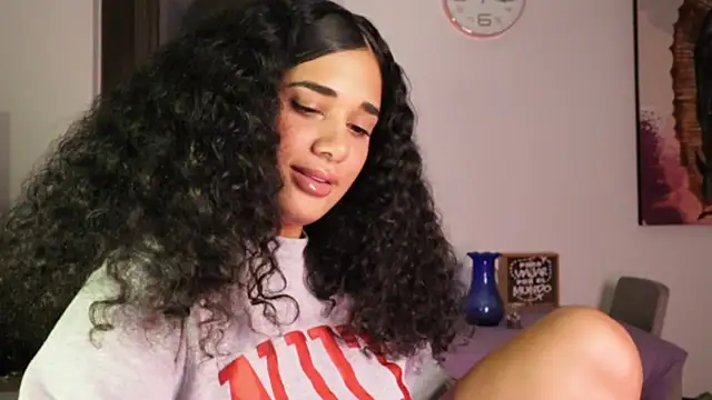 Mysensualbrunette1 online show from 03/20/25, 06:19