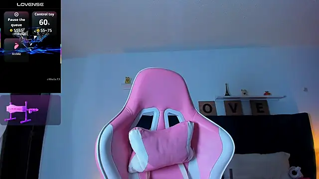 Issac james  online show from 10/03/25, 04:31