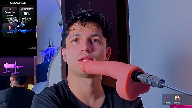 Snapshot of Issac_james_ chatting on 11/08/25, 04:23 Issac james online show from 11/08/25, 04:23