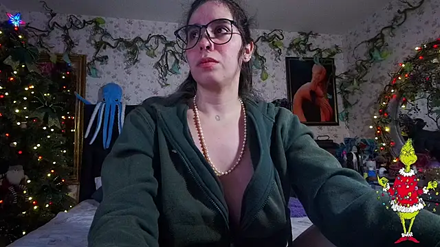 Elizabeth77  online show from 12/23/24, 10:10