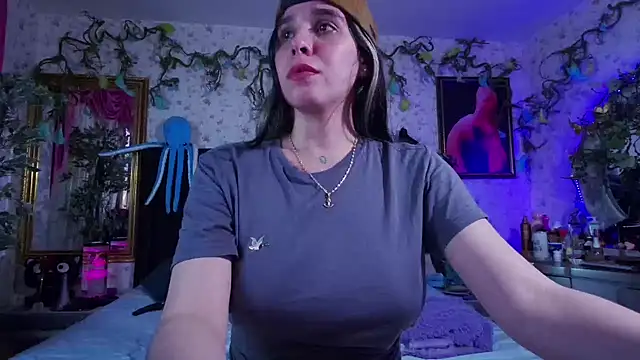 Elizabeth77  online show from 01/16/25, 07:20