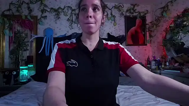 Elizabeth77  online show from 02/04/25, 10:13
