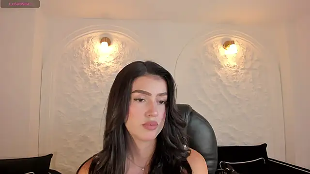 Snapshot of PaulinaSantos_ chatting on 10/03/25, 07:22 PaulinaSantos online show from 10/03/25, 07:22