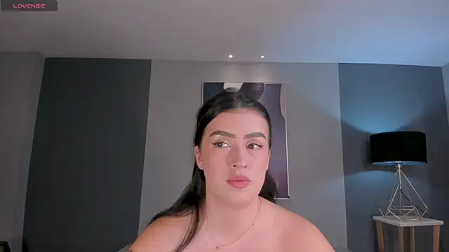 PaulinaSantos  online show from 06/07/26, 05:16