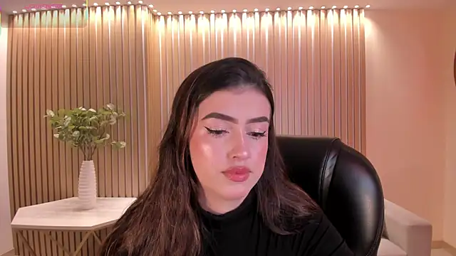 PaulinaSantos  online show from 07/19/26, 05:49