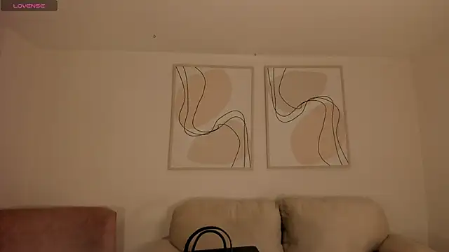 PaulinaSantos  online show from 07/25/26, 08:06