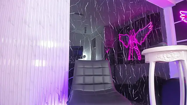 Mell Saenz online show from 02/01/25, 06:43