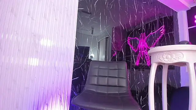 Mell Saenz online show from 02/03/25, 10:21