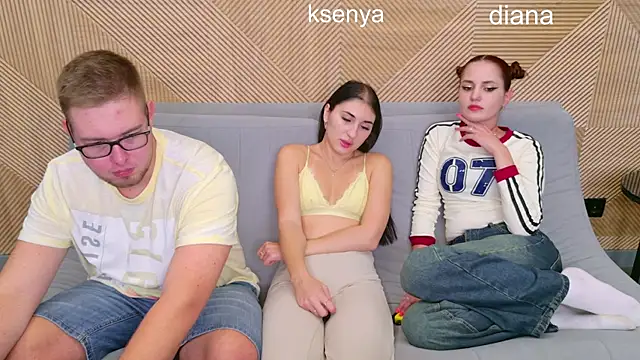 Ksenny online show from 09/15/25, 12:27