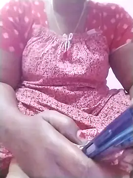 Snapshot of Tamilpriya46 chatting on 12/19/24, 06:56 Tamilpriya46 online show from 12/19/24, 06:56