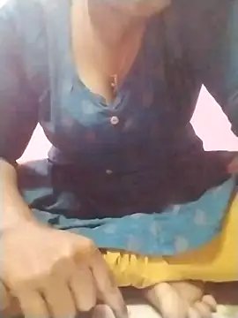 Snapshot of Tamilpriya46 chatting on 01/17/25, 07:41 Tamilpriya46 online show from 01/17/25, 07:41