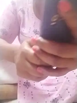 Snapshot of Tamilpriya46 chatting on 02/07/25, 07:50 Tamilpriya46 online show from 02/07/25, 07:50