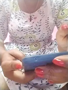 Snapshot of Tamilpriya46 chatting on 02/12/25, 08:06 Tamilpriya46 online show from 02/12/25, 08:06