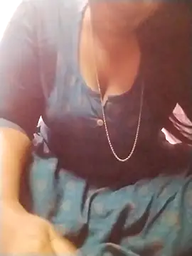 Snapshot of Tamilpriya46 chatting on 02/17/25, 05:10 Tamilpriya46 online show from 02/17/25, 05:10