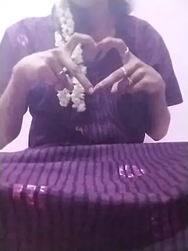 Snapshot of Tamilpriya46 chatting on 02/20/25, 04:57 Tamilpriya46 online show from 02/20/25, 04:57