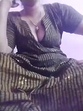 Snapshot of Tamilpriya46 chatting on 02/21/25, 07:56 Tamilpriya46 online show from 02/21/25, 07:56