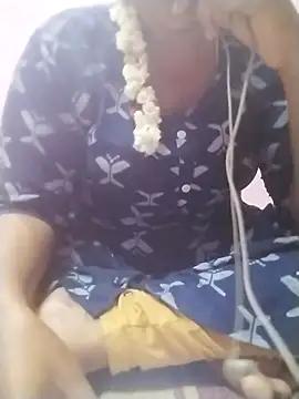 Snapshot of Tamilpriya46 chatting on 03/03/25, 05:07 Tamilpriya46 online show from 03/03/25, 05:07