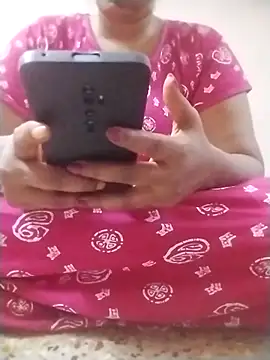 Snapshot of Tamilpriya46 chatting on 09/16/25, 04:19 Tamilpriya46 online show from 09/16/25, 04:19