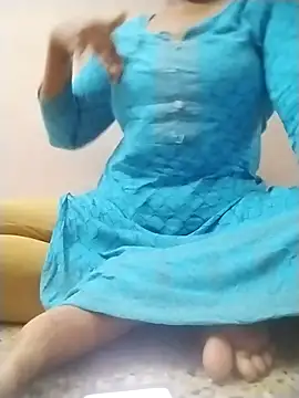 Snapshot of Tamilpriya46 chatting on 09/23/25, 04:54 Tamilpriya46 online show from 09/23/25, 04:54