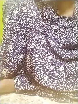 Snapshot of Tamilpriya46 chatting on 09/28/25, 04:45 Tamilpriya46 online show from 09/28/25, 04:45