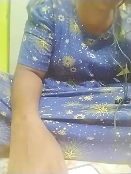 Snapshot of Tamilpriya46 chatting on 10/03/25, 04:59 Tamilpriya46 online show from 10/03/25, 04:59