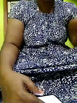 Snapshot of Tamilpriya46 chatting on 10/30/25, 05:46 Tamilpriya46 online show from 10/30/25, 05:46