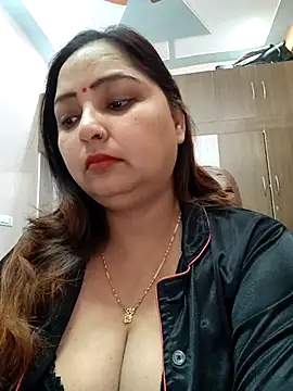 Dianaa9 online show from 03/06/25, 11:47