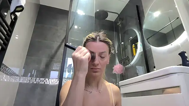 SweetMonicaUK online show from 12/03/25, 08:56