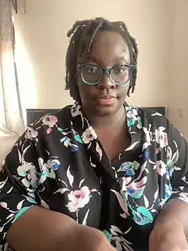 Snapshot of Toomuch_Squirt chatting on 10/27/25, 02:10 Toomuch Squirt online show from 10/27/25, 02:10