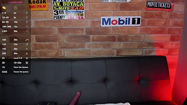 Snapshot of miss_keisi chatting on 12/02/25, 01:28 miss keisi online show from 12/02/25, 01:28