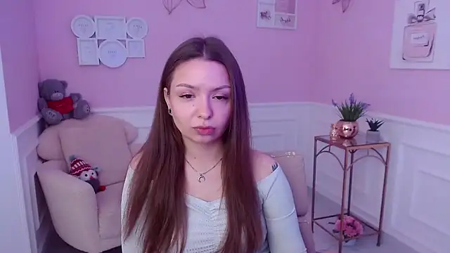 LucySkilar online show from 01/21/25, 06:00