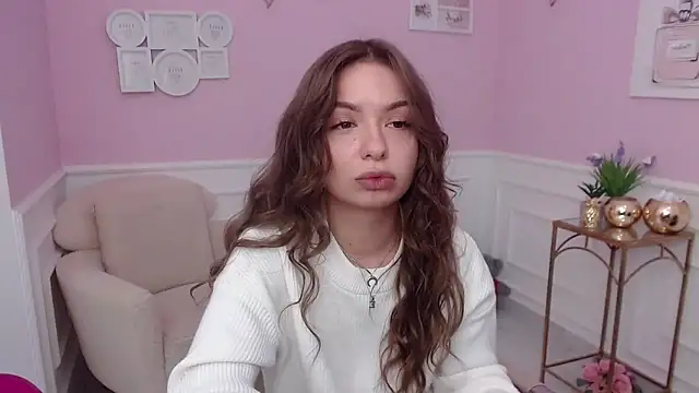 Snapshot of LucySkilar chatting on 10/09/25, 04:32 LucySkilar online show from 10/09/25, 04:32