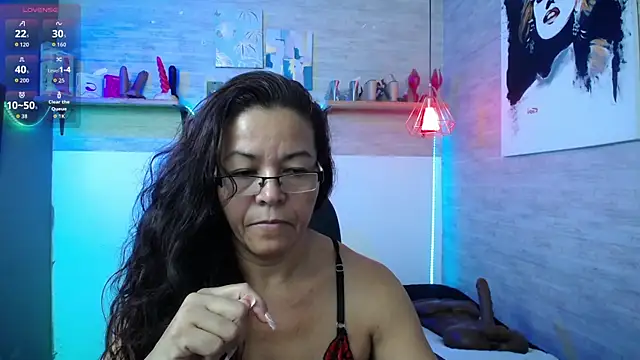 Snapshot of MaturePure chatting on 09/23/25, 09:18 MaturePure online show from 09/23/25, 09:18