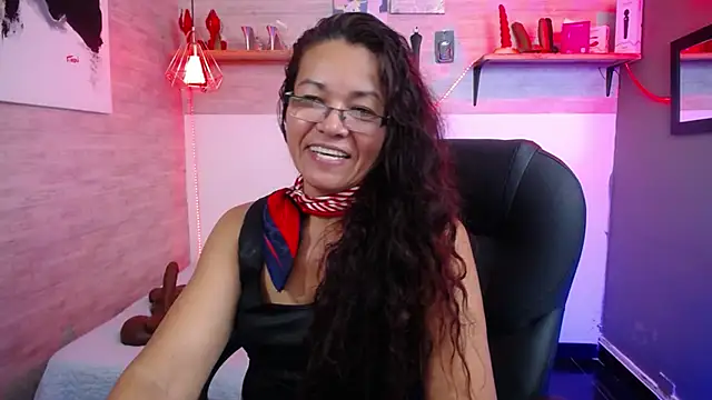 Snapshot of MaturePure chatting on 10/11/25, 08:40 MaturePure online show from 10/11/25, 08:40