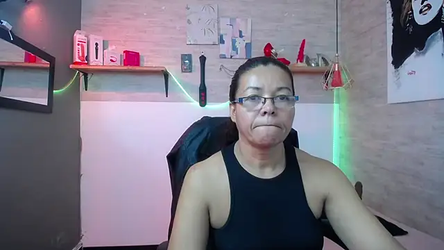 Snapshot of MaturePure chatting on 10/23/25, 09:46 MaturePure online show from 10/23/25, 09:46