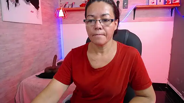 Snapshot of MaturePure chatting on 10/29/25, 08:21 MaturePure online show from 10/29/25, 08:21