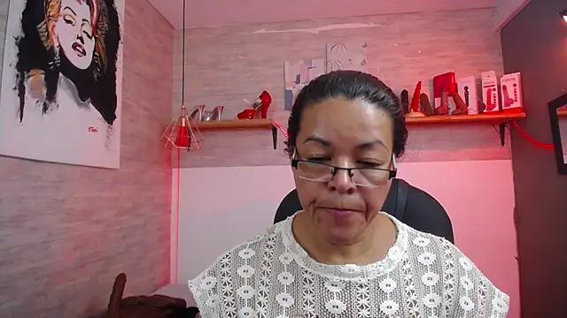 Snapshot of MaturePure chatting on 11/02/25, 07:38 MaturePure online show from 11/02/25, 07:38