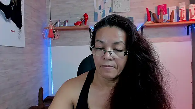 Snapshot of MaturePure chatting on 11/07/25, 09:48 MaturePure online show from 11/07/25, 09:48