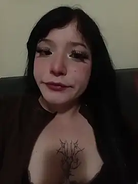 Snapshot of zafka_9 chatting on 12/17/25, 04:18 zafka 9 online show from 12/17/25, 04:18