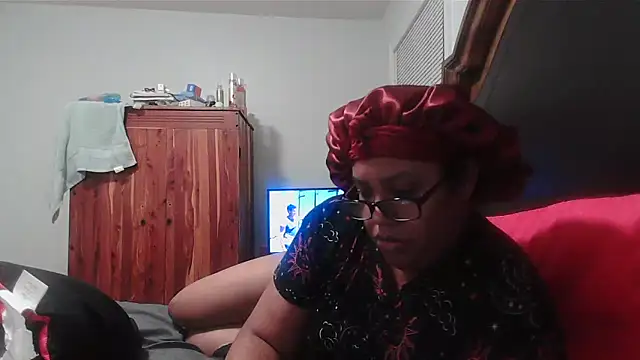 ebonyred online show from 12/20/24, 02:19